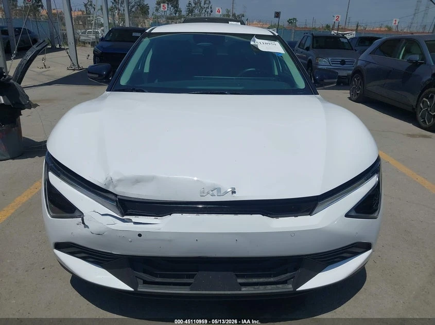 Kia EV6 Light Rwd, снимка 12 - Автомобили и джипове - 55127041