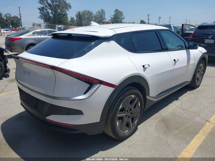 Kia EV6 Light Rwd, снимка 4 - Автомобили и джипове - 55127041