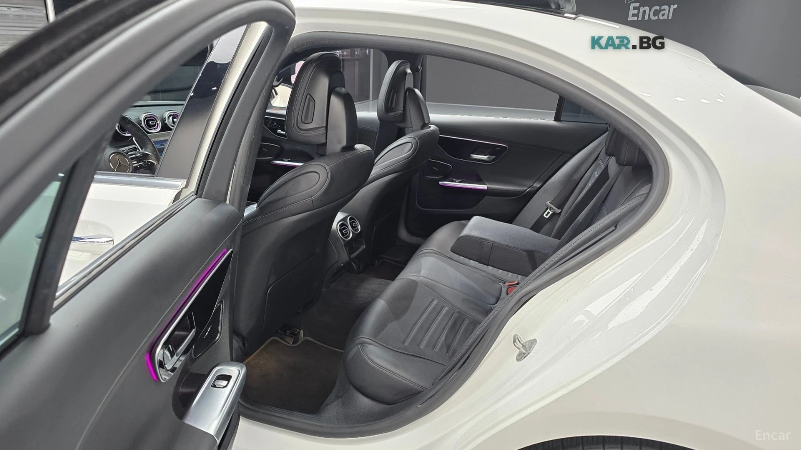 Mercedes-Benz C 300 AMG* 4MATIC* 360 КАМЕРА* ПАНО* ПОДГРЕВ* HEADUP, снимка 12 - Автомобили и джипове - 56070650