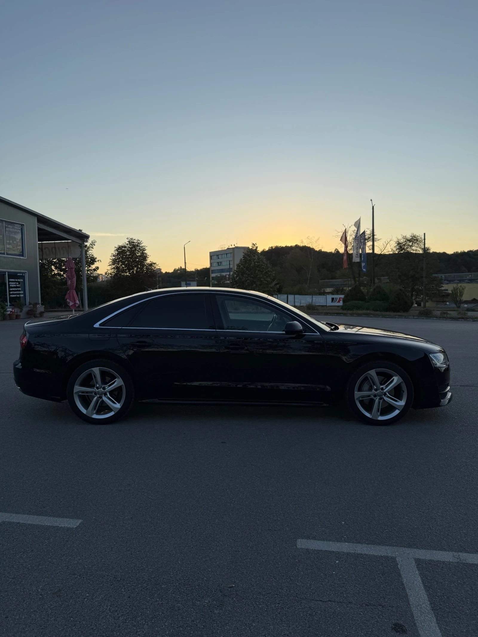 Audi A8 Exclusive, снимка 4 - Автомобили и джипове - 56132677