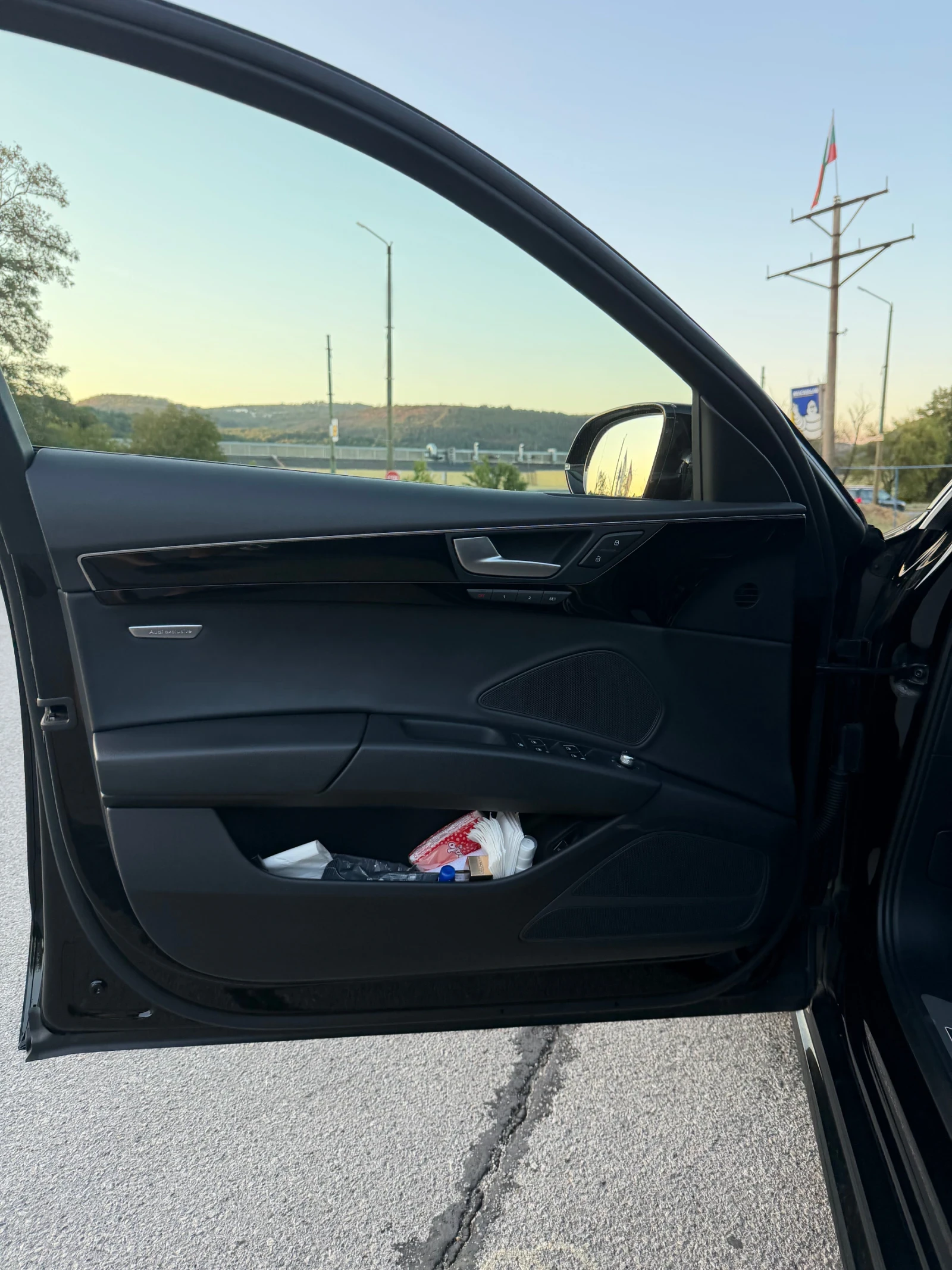 Audi A8 Exclusive, снимка 11 - Автомобили и джипове - 56132677