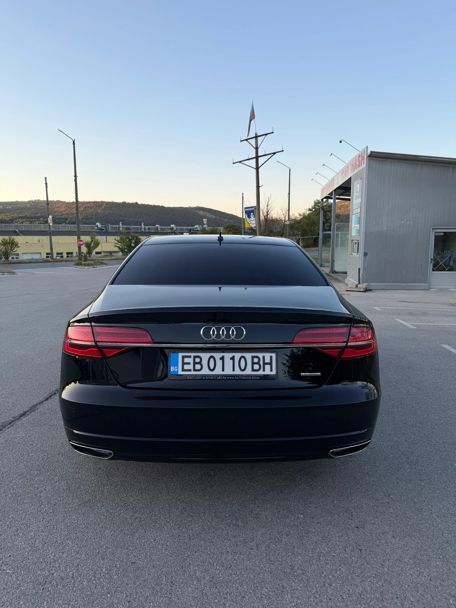 Audi A8 Exclusive, снимка 5 - Автомобили и джипове - 56132677