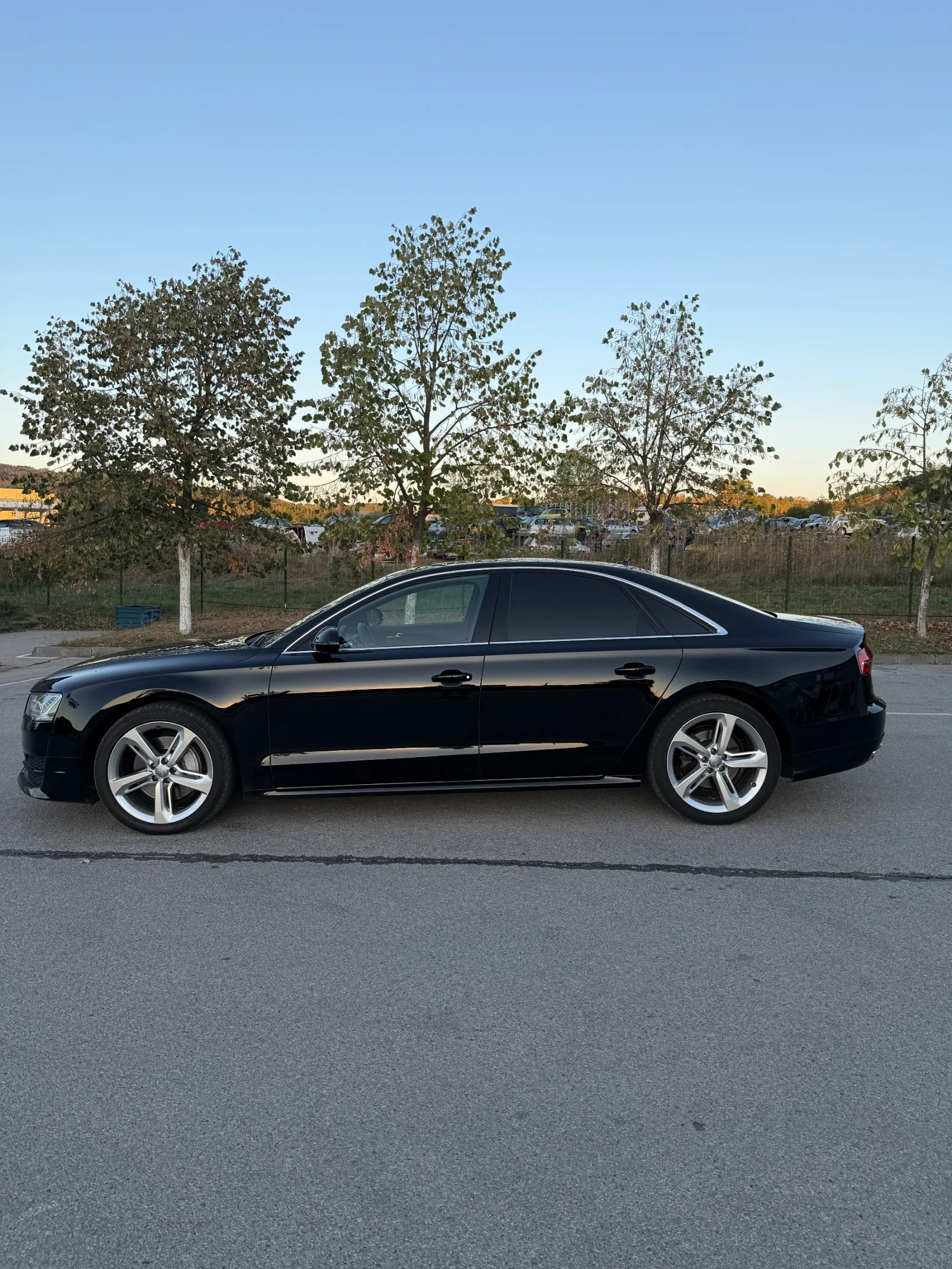 Audi A8 Exclusive, снимка 3 - Автомобили и джипове - 56132677