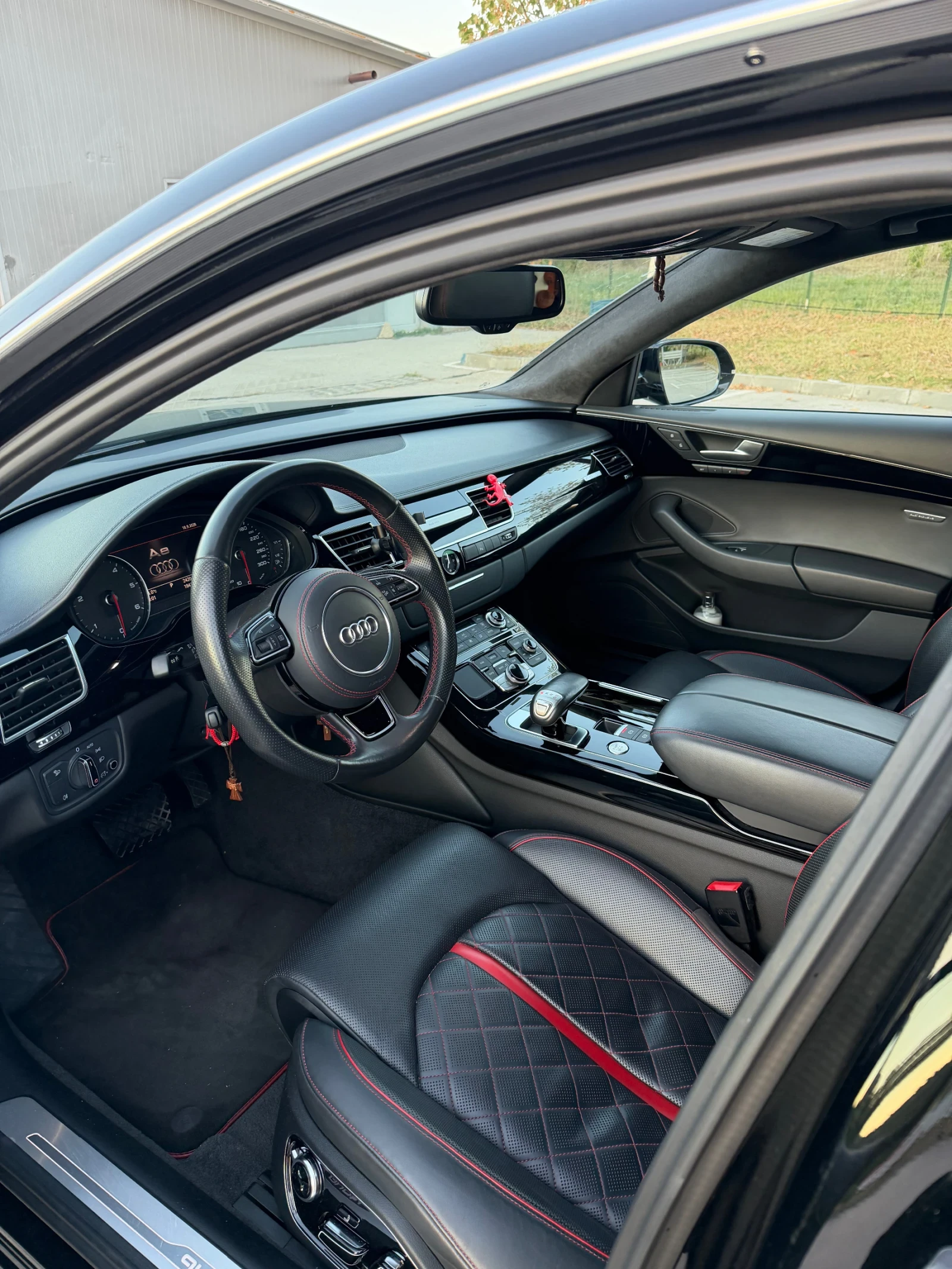 Audi A8 Exclusive, снимка 6 - Автомобили и джипове - 56132677