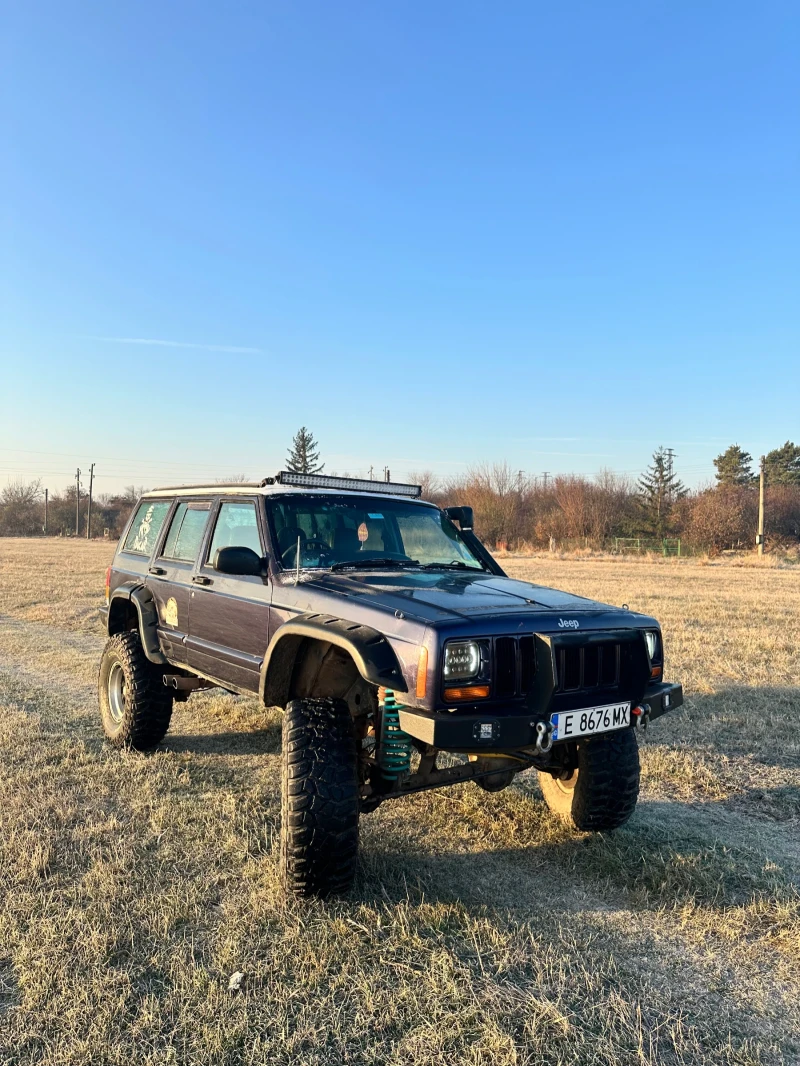 Jeep Cherokee 4.0 i, снимка 1 - Автомобили и джипове - 48108855