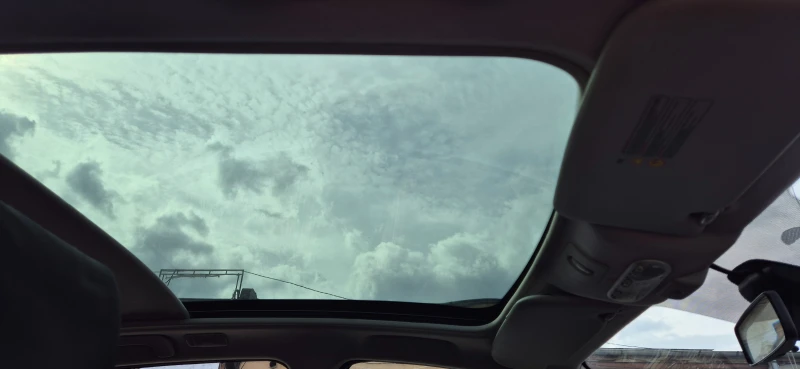 Nissan Qashqai 1.6i , снимка 12 - Автомобили и джипове - 52135843