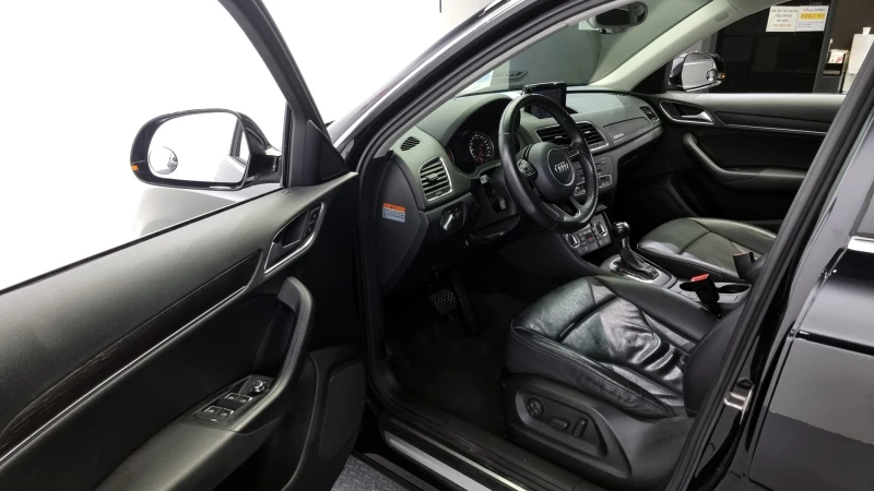 Audi Q3 2.0TDI QUATTRO DYNAMIC autogeorge.com, снимка 9 - Автомобили и джипове - 52287308