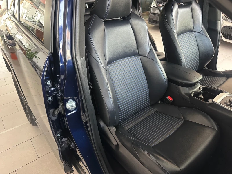 Toyota Rav4 Style* 4x4, снимка 10 - Автомобили и джипове - 52465593