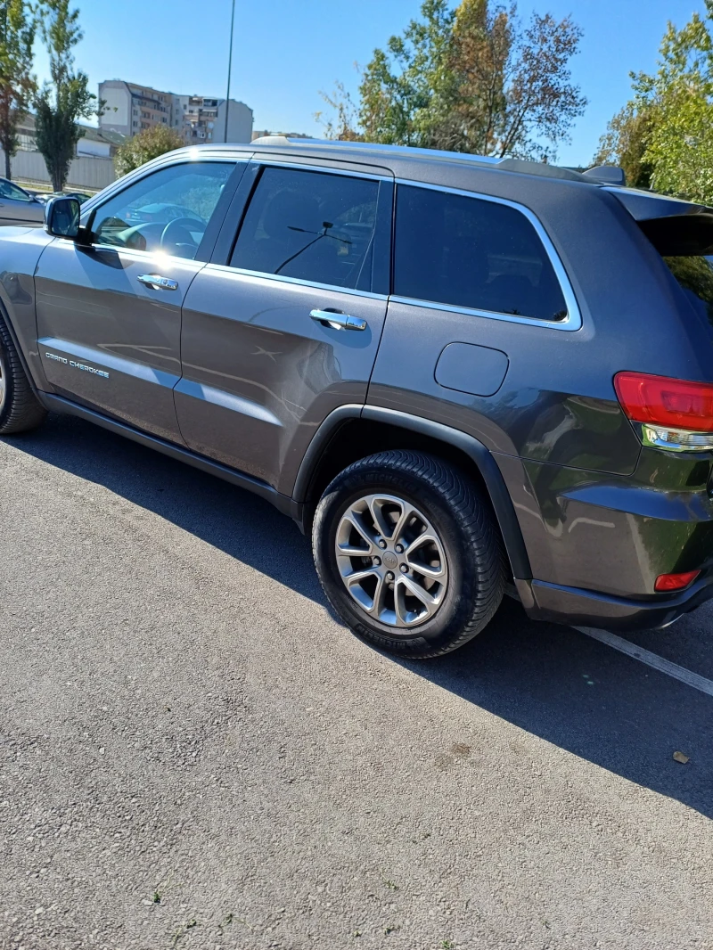 Jeep Grand cherokee, снимка 4 - Автомобили и джипове - 52670862