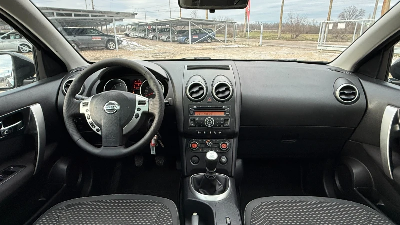 Nissan Qashqai 1.5DCI/106кс/6скорости/ПАНОРАМА/ВНОС ОТ ИТАЛИЯ, снимка 11 - Автомобили и джипове - 53052801