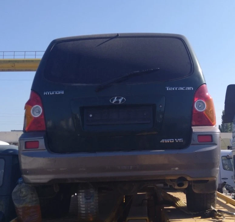 Hyundai Terracan, снимка 3 - Автомобили и джипове - 46893232