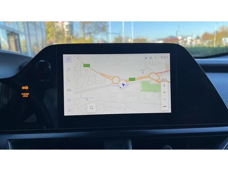 Lexus UX 2.0H F-Sport, снимка 15 - Автомобили и джипове - 53036256