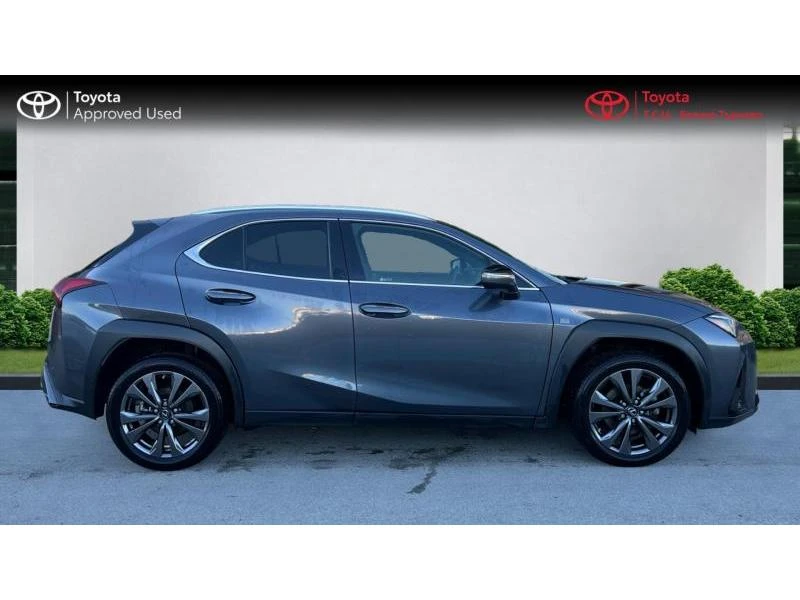 Lexus UX 2.0H F-Sport, снимка 4 - Автомобили и джипове - 53036256