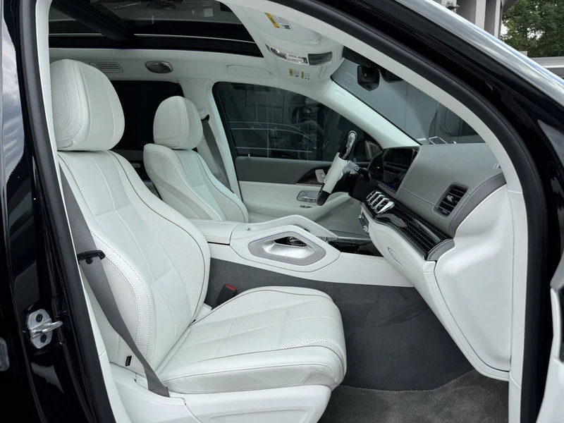 Mercedes-Benz GLS 600 Maybach, снимка 13 - Автомобили и джипове - 55380407