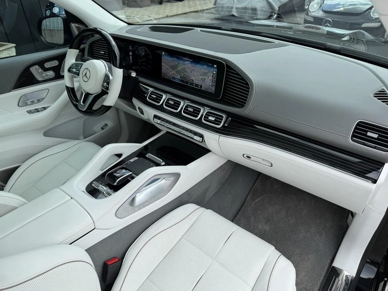 Mercedes-Benz GLS 600 Maybach, снимка 12 - Автомобили и джипове - 55380407