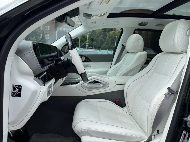 Mercedes-Benz GLS 600 Maybach, снимка 10 - Автомобили и джипове - 55380407