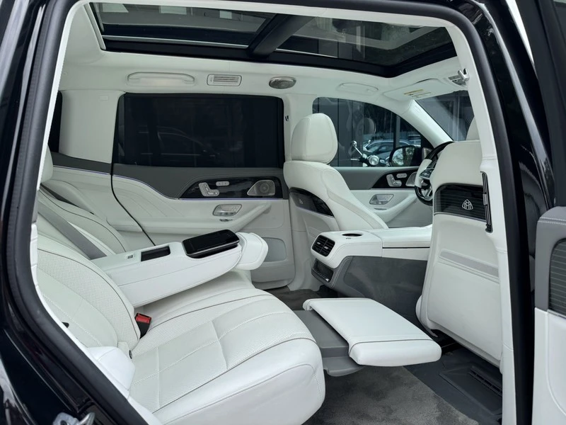 Mercedes-Benz GLS 600 Maybach, снимка 14 - Автомобили и джипове - 55380407