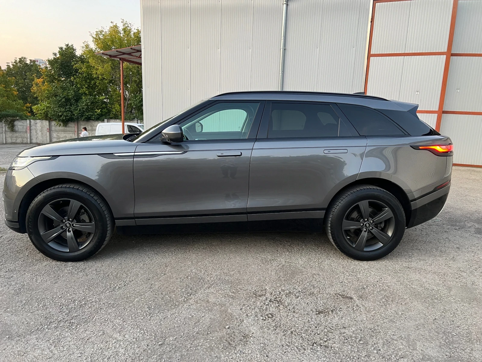 Land Rover Range Rover Velar 240 se , 4x4, 86000 km - изображение 8