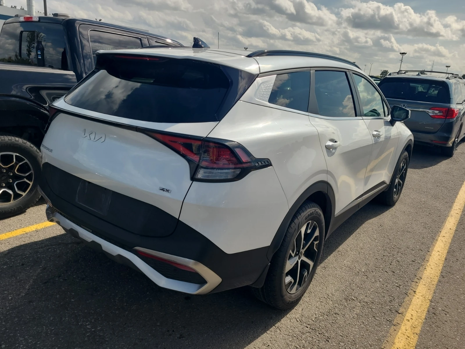 Kia Sportage EX  AWD * CARFAX * АвтоКредит * Цена до България*  - изображение 3