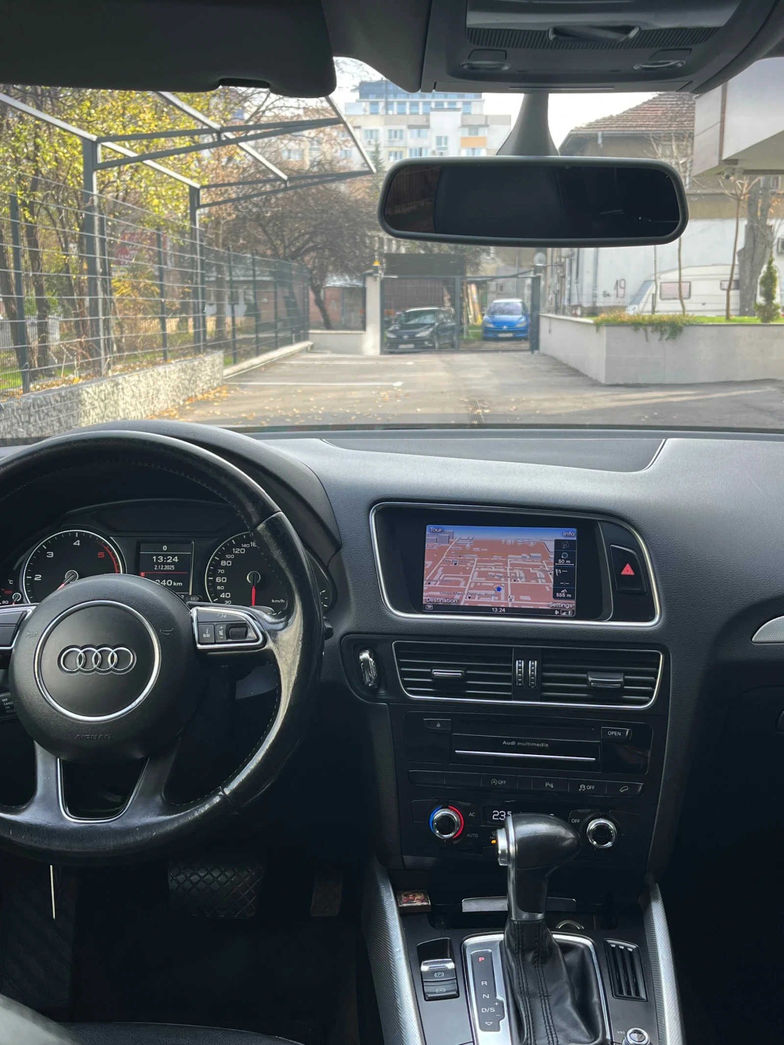 Audi Q5, снимка 9 - Автомобили и джипове - 53781731