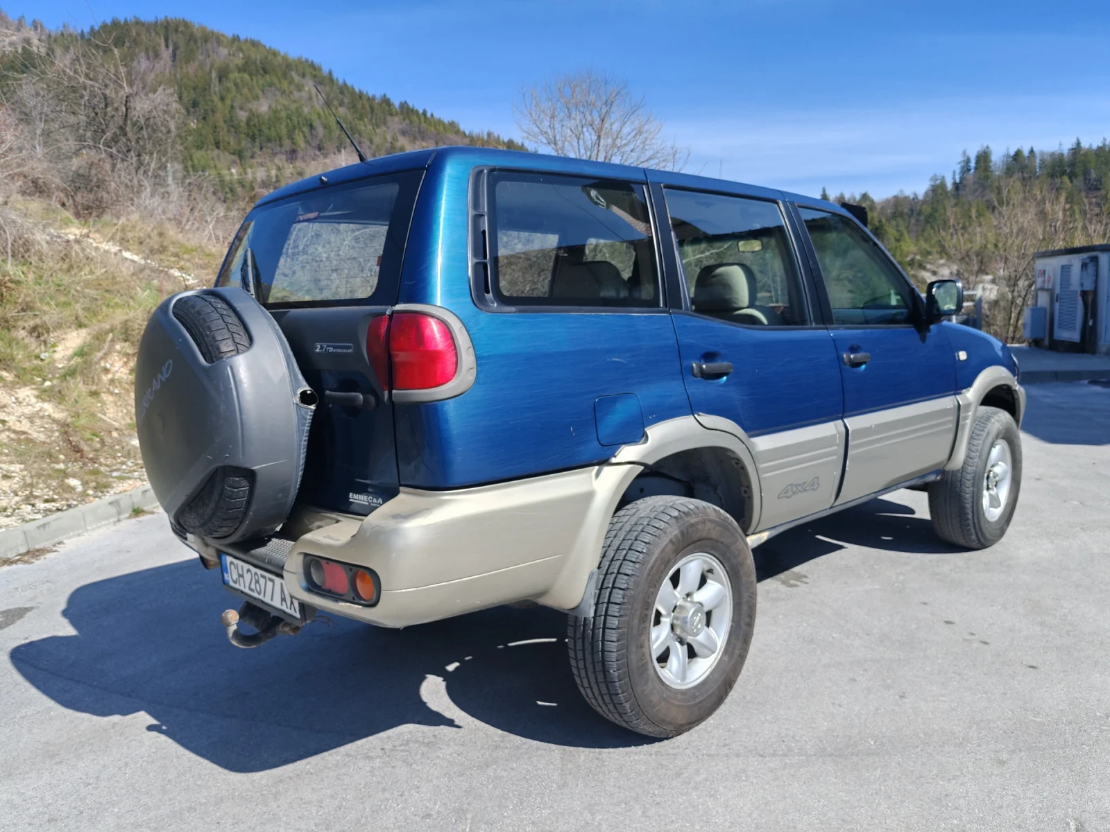 Nissan Terrano 2.7 125, снимка 5 - Автомобили и джипове - 53819186