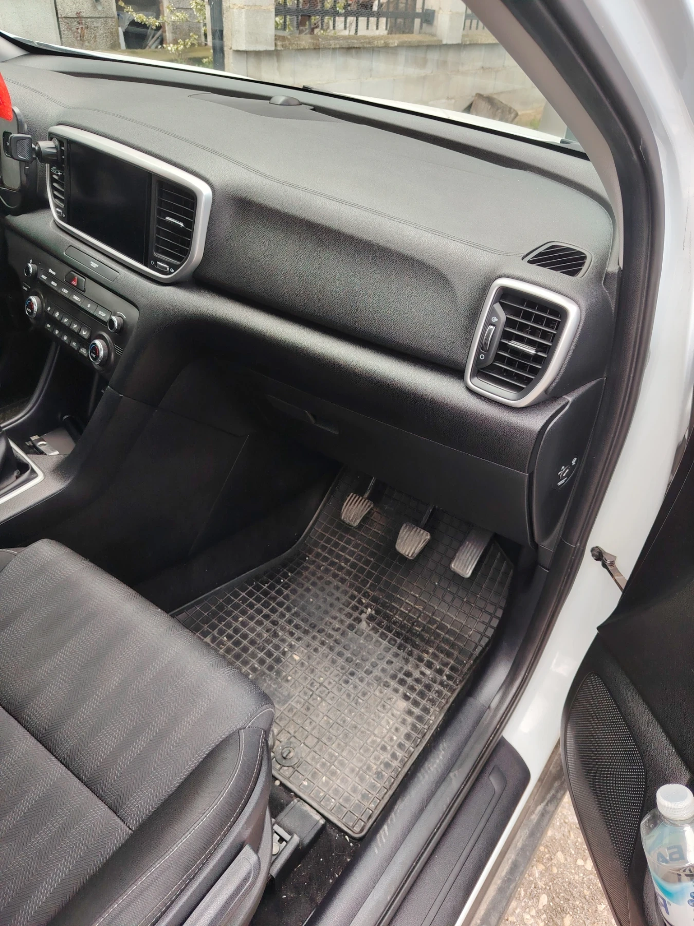 Kia Sportage, снимка 4 - Автомобили и джипове - 54601261