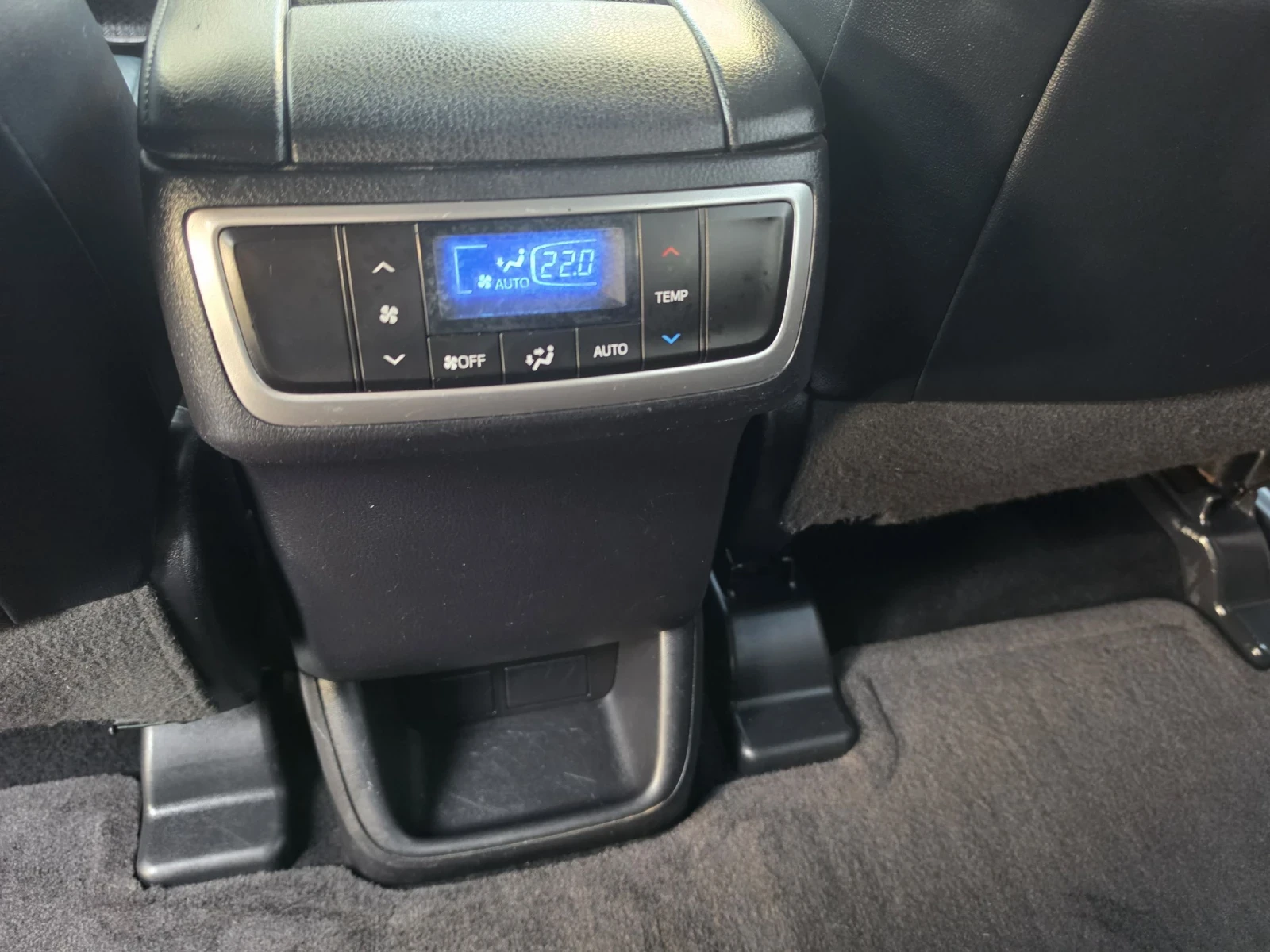 Toyota Highlander 3.5 XLE* AWD , снимка 16 - Автомобили и джипове - 54196389