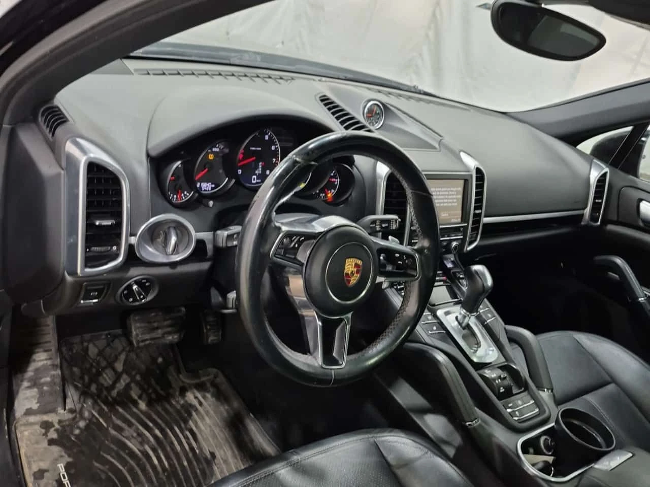 Porsche Cayenne * AWD 4DR * ПАНОРАМА* ПОДГРЕВ* КАМЕРА* , снимка 10 - Автомобили и джипове - 54699514