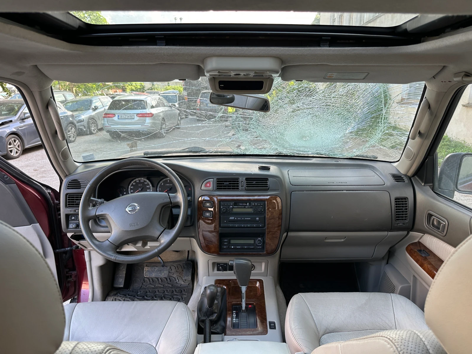 Nissan Patrol 3.0d, снимка 8 - Автомобили и джипове - 54707009