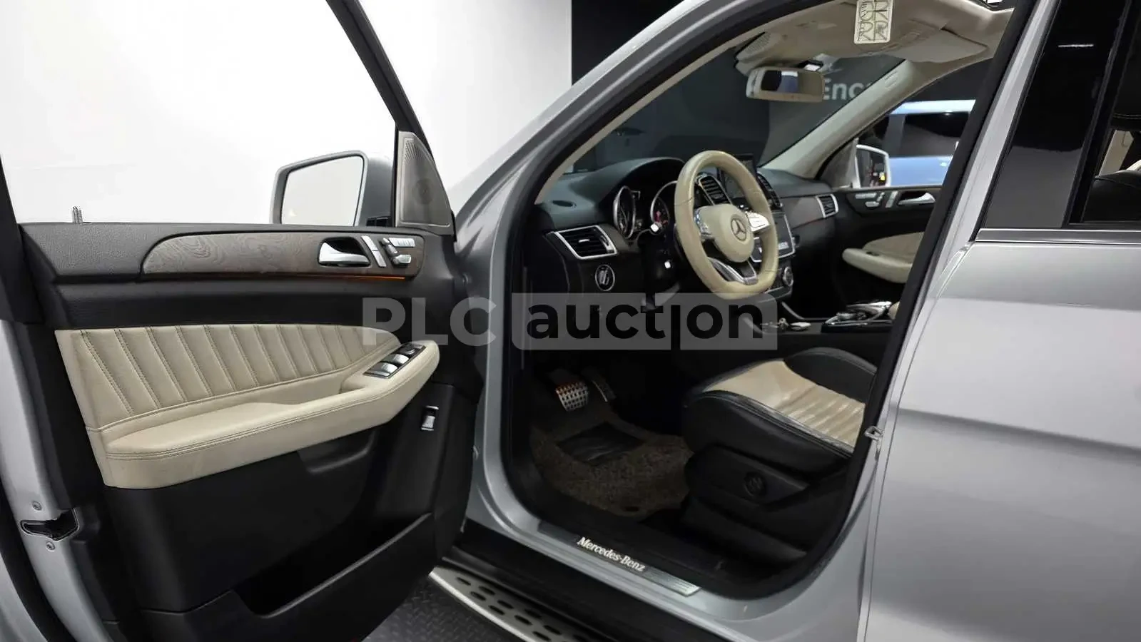 Mercedes-Benz GLE 350 d 4MATIC| BURMASTER| КАМЕРА| DIST| ВКЛ.ТЕХНОТЕСТ, снимка 4 - Автомобили и джипове - 55033098
