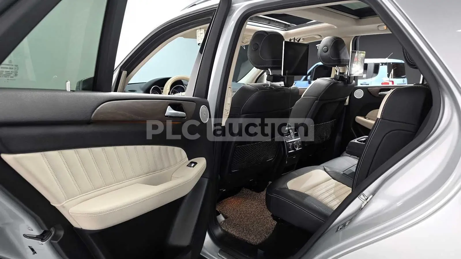 Mercedes-Benz GLE 350 d 4MATIC| BURMASTER| КАМЕРА| DIST| ВКЛ.ТЕХНОТЕСТ, снимка 14 - Автомобили и джипове - 55033098