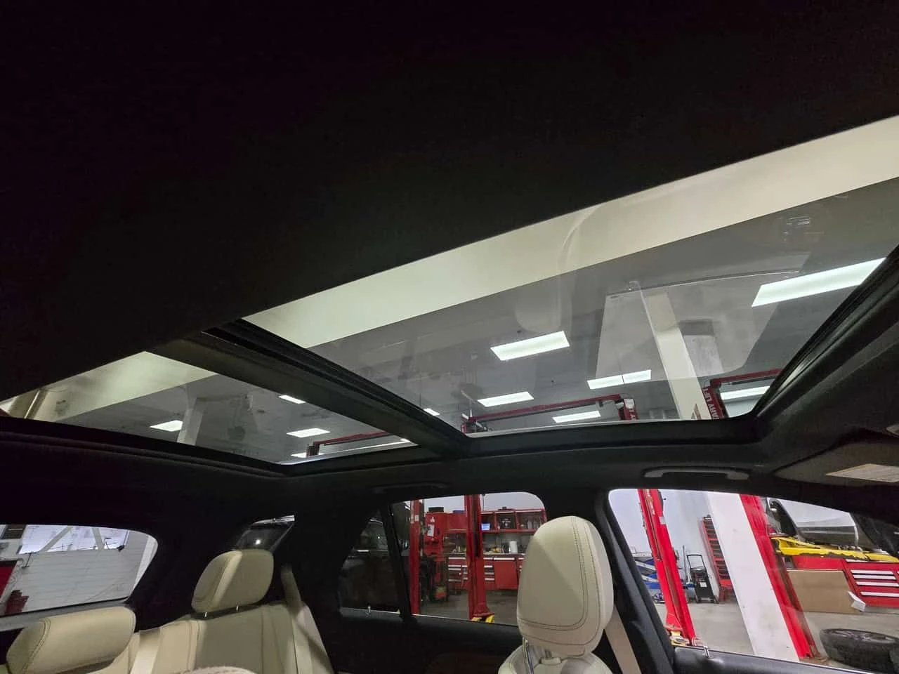 Mercedes-Benz GLE 450 * CARFAX * ОПЦИЯ ЗА ФИНАНСИРАНЕ, снимка 16 - Автомобили и джипове - 55547149