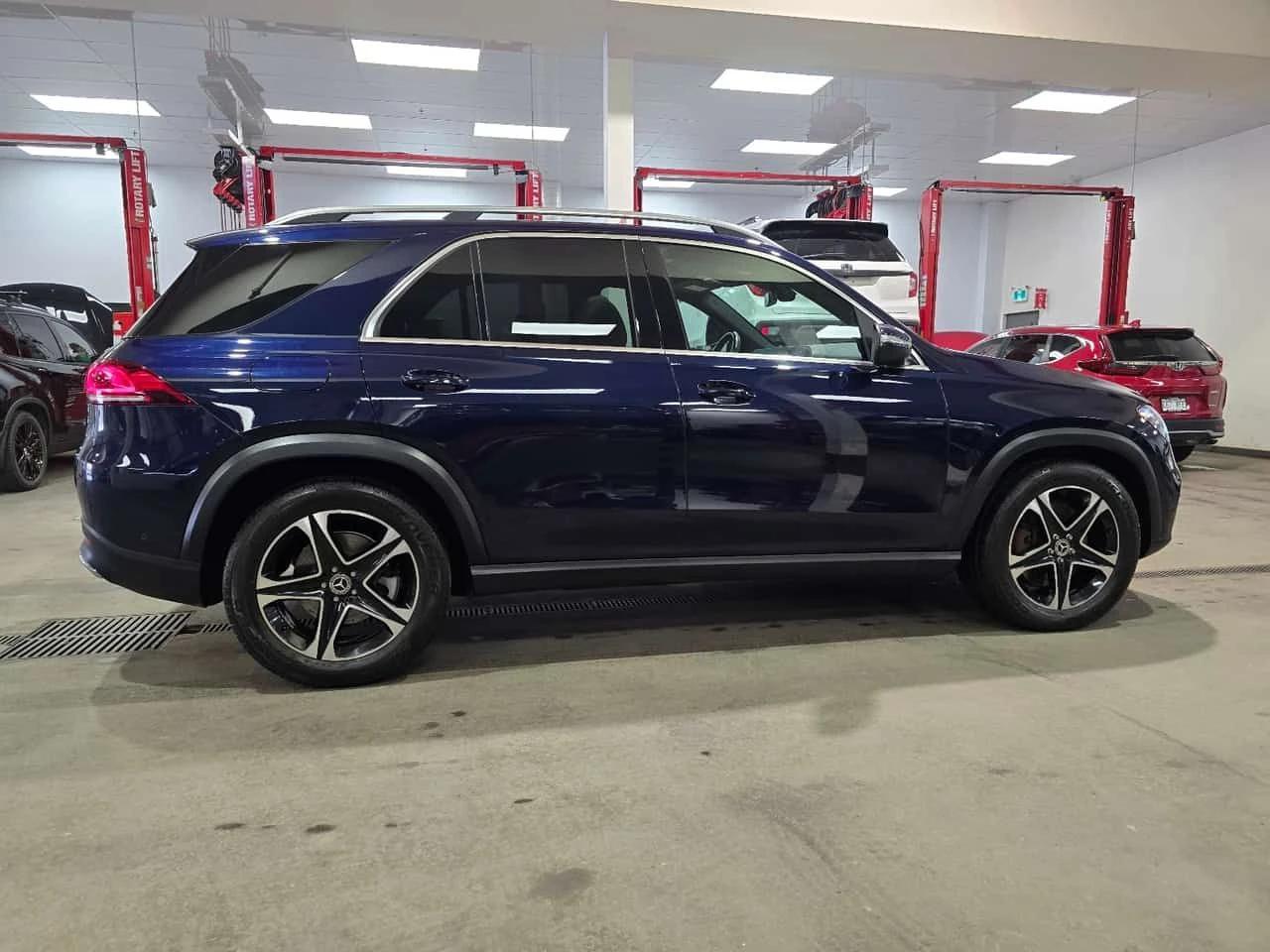 Mercedes-Benz GLE 450 * CARFAX * ОПЦИЯ ЗА ФИНАНСИРАНЕ, снимка 3 - Автомобили и джипове - 55547149