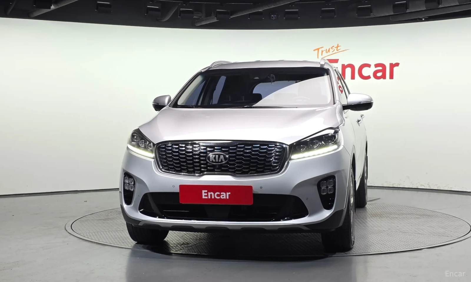 Kia Sorento 2.2 4WD\Фейслифт\Реални километри\360 камери, снимка 3 - Автомобили и джипове - 55584698