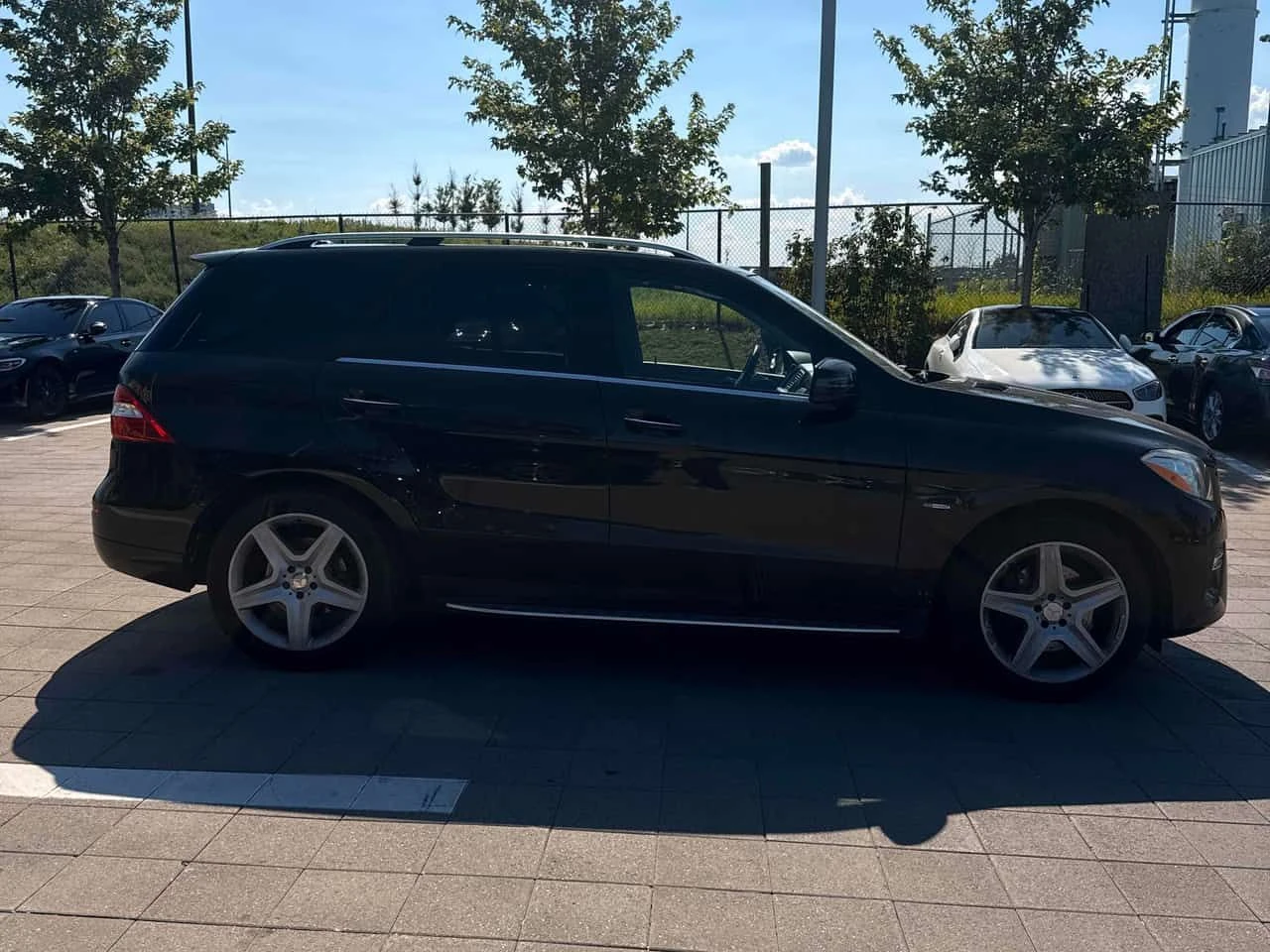Mercedes-Benz ML 350 * BlueTEC * CARFAX * ОПЦИЯ ЗА ФИНАНСИРАНЕ, снимка 3 - Автомобили и джипове - 55647520