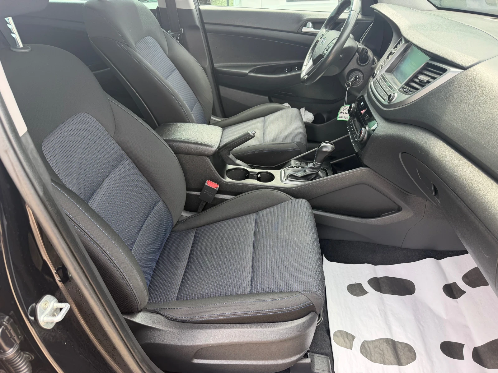 Hyundai Tucson 1.7d/140hp/NAVI/EVRO6/, снимка 10 - Автомобили и джипове - 55675988