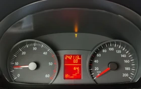 VW Crafter Фургон, снимка 15