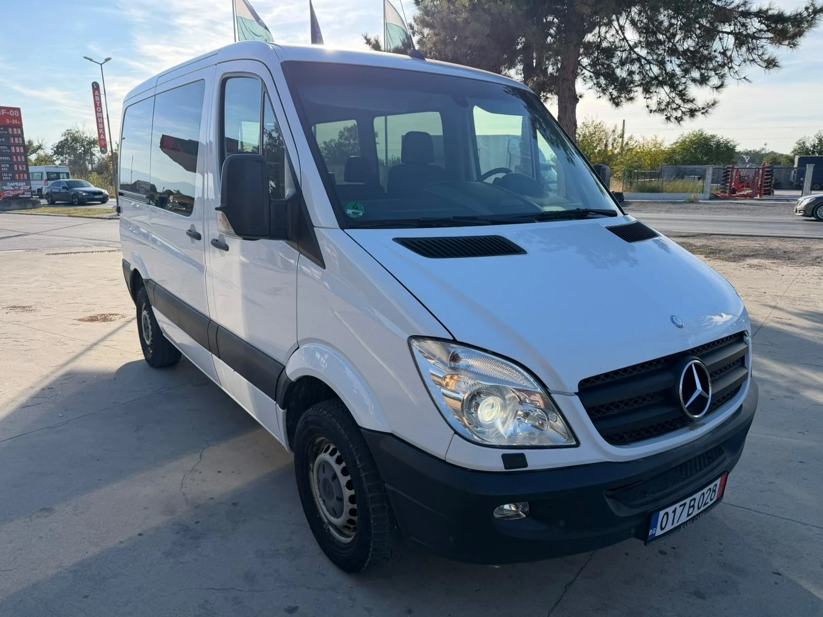 Mercedes-Benz Sprinter 318