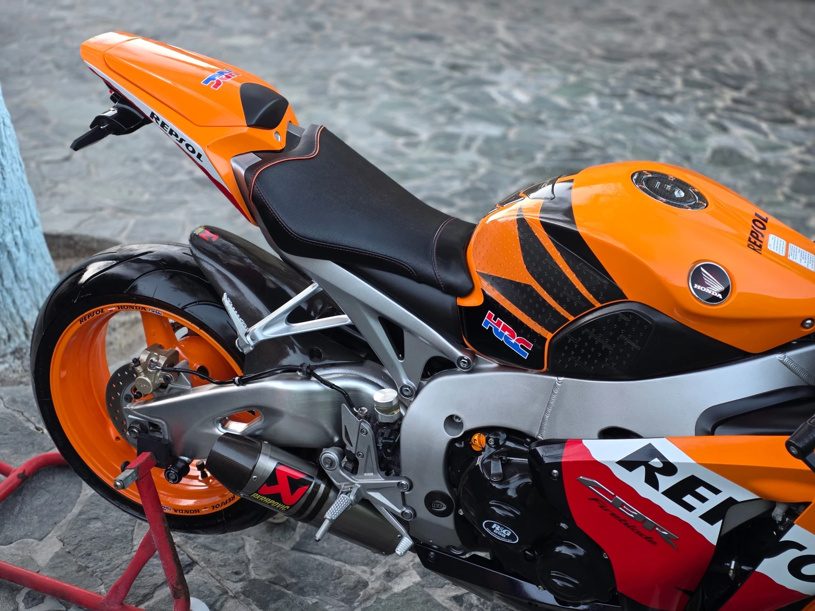 Honda Cbr 1000💥ЛИЗИНГ💥REPSOL, снимка 4 - Мотоциклети и мототехника - 54151804