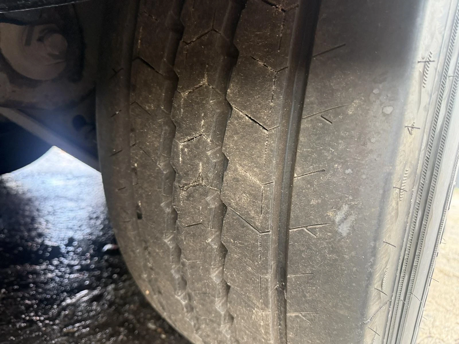 Полуремарке Schwarzmuller 6380 кг.тара / буге , снимка 11 - Ремаркета - 55768048