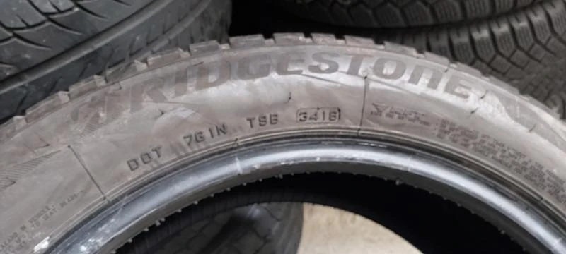 Гуми Зимни 225/50R18, снимка 5 - Гуми и джанти - 30924824