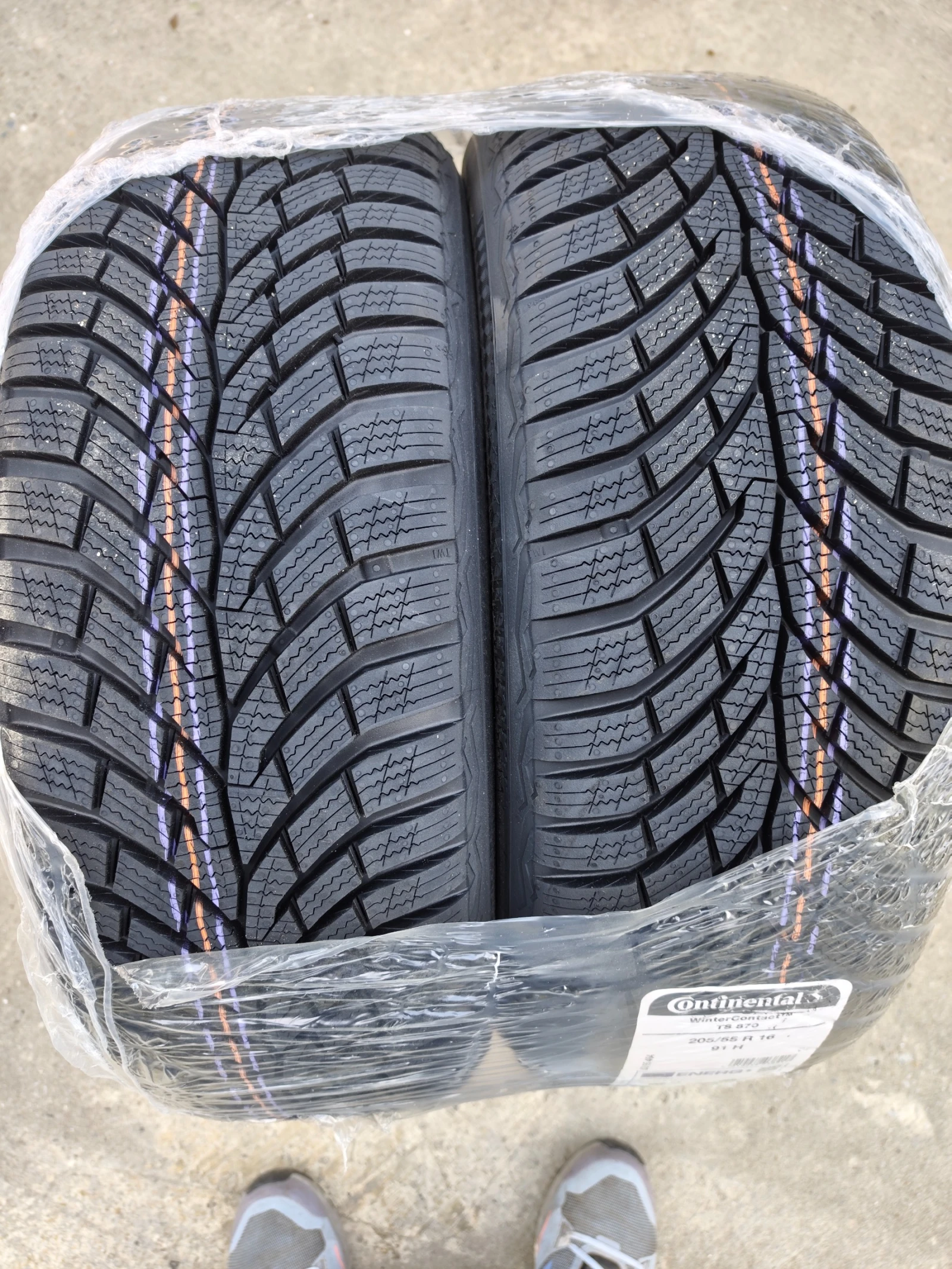 Гуми Зимни 205/55R16, снимка 3 - Гуми и джанти - 54602004
