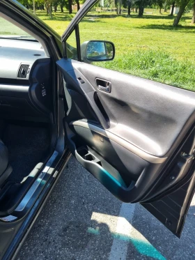 Toyota Corolla verso, снимка 10