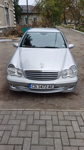 Mercedes-Benz C 220, снимка 15