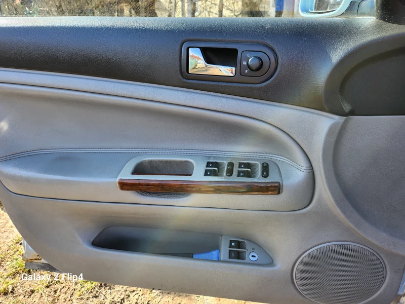 VW Passat 1.9TDI  4X4, снимка 9 - Автомобили и джипове - 49680021