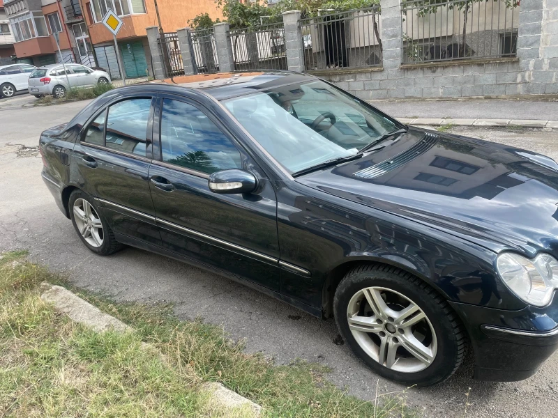 Mercedes-Benz C 220 Avangard , снимка 4 - Автомобили и джипове - 47239342