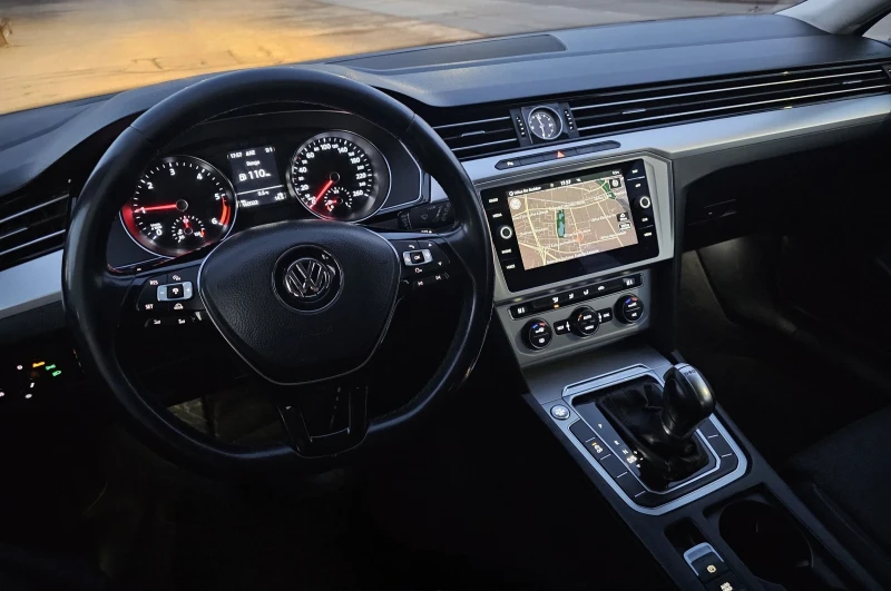 VW Passat 2.0TDI 150hp DSG7 NAVI EURO6, снимка 9 - Автомобили и джипове - 49494791