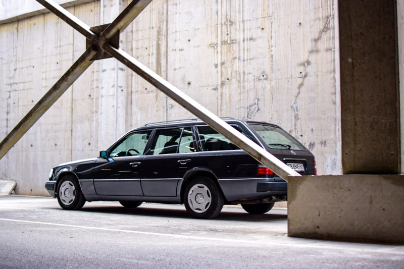 Mercedes-Benz 124 280 TE, снимка 7 - Автомобили и джипове - 52473408