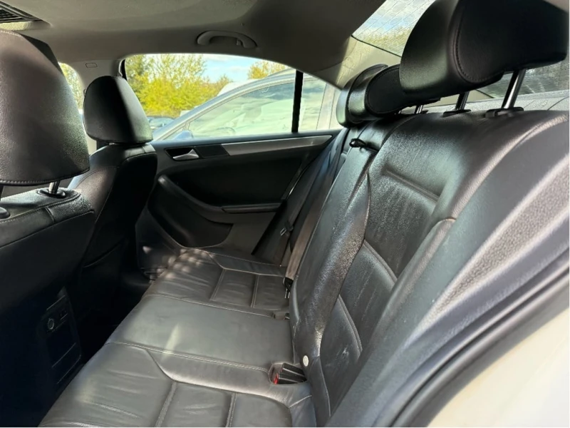 VW Jetta * TDI| Fuel Effecient Diesel Engine * CARFAX * ЦЕН, снимка 13 - Автомобили и джипове - 52923915
