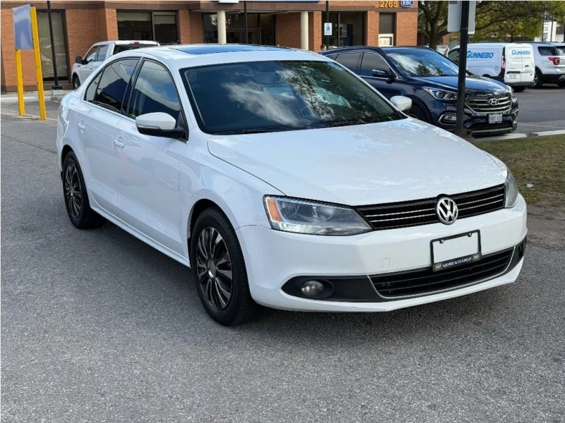 VW Jetta * TDI| Fuel Effecient Diesel Engine * CARFAX * ЦЕН, снимка 2 - Автомобили и джипове - 52923915